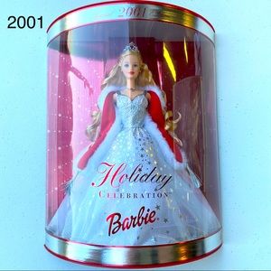 Unopened 2001 Holiday Barbie ❤️